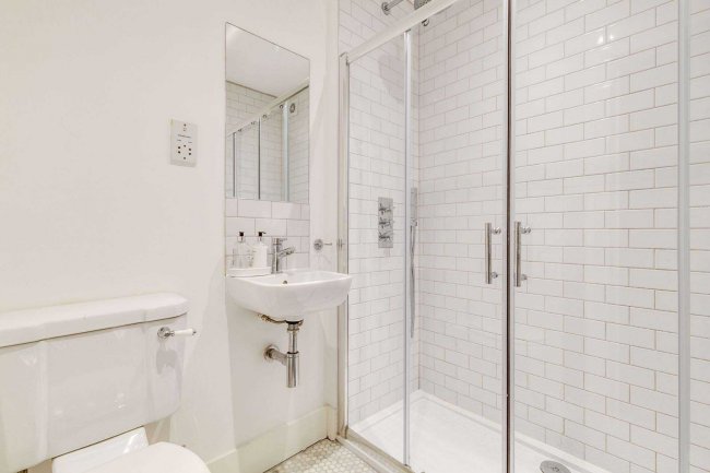 71 Tonsley Hill, Wandsworth, London, SW18 1BW 4