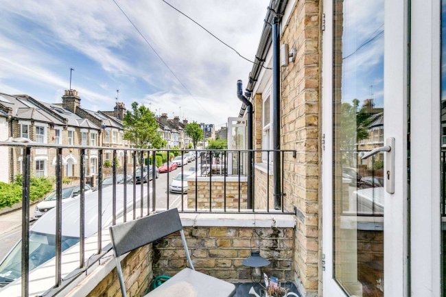 71 Tonsley Hill, Wandsworth, London, SW18 1BW 4