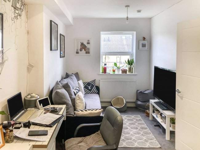 34 Waddon Road, Croydon, Surrey CR0 4LF 3