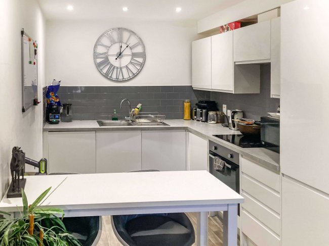 34 Waddon Road, Croydon, Surrey CR0 4LF 3