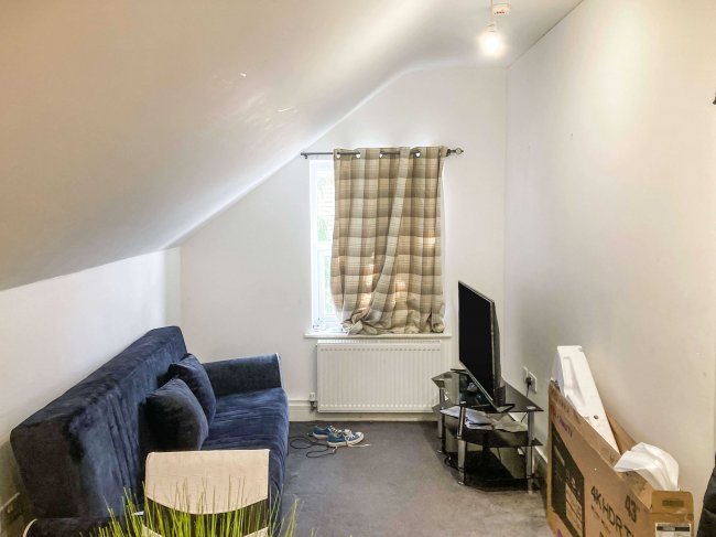 34 Waddon Road, Croydon, Surrey CR0 4LF 3