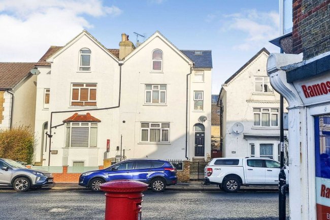 34 Waddon Road, Croydon, Surrey CR0 4LF 3