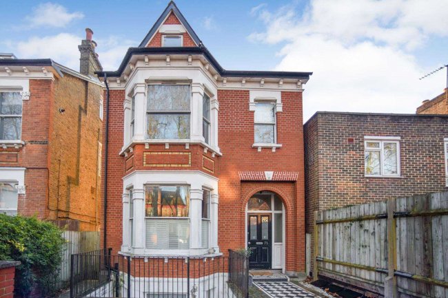 Flat 1, 71 Mount Nod, Streatham, London, SW16 2LP 7