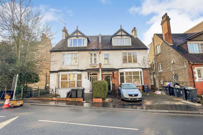 30 Coombe Road, Croydon, Surrey, CR0 1BP 5