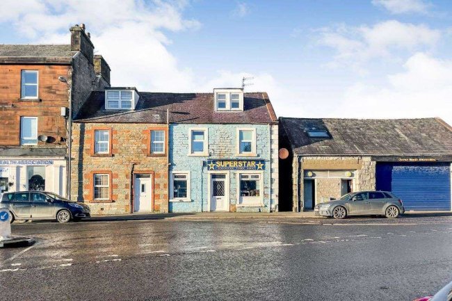 5 Carlingwark Street, Castle Douglas, Scotland DG7 1DW 2