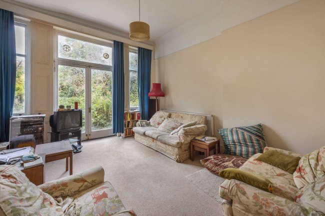 Flat 1, 100 Greencroft Gardens, South Hampstead, London, NW6 3PH 6