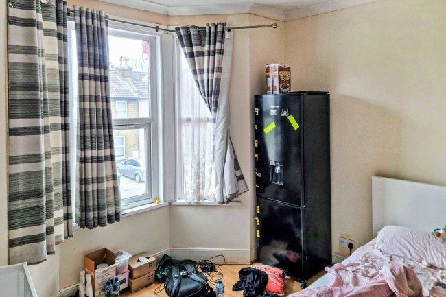 194 Whitehorse Road, Croydon, Surrey, CR0 2LA 10