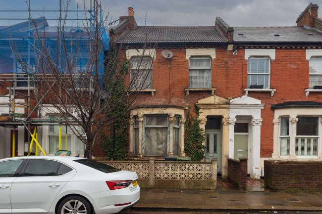 4 Raeburn Street, Brixton, London, SW2 5QU 5