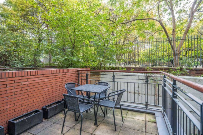 4 Lexington Apartments, 40 City Road, London, EC1Y 2AN 7