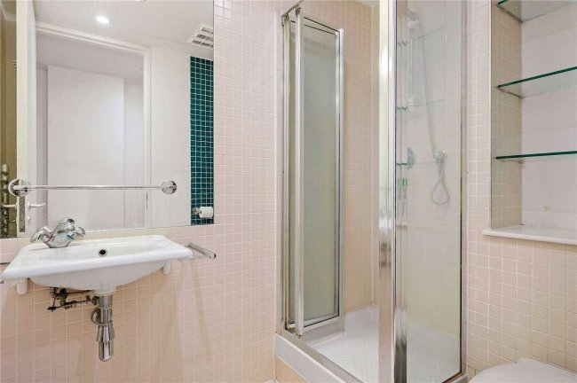 4 Lexington Apartments, 40 City Road, London, EC1Y 2AN 7