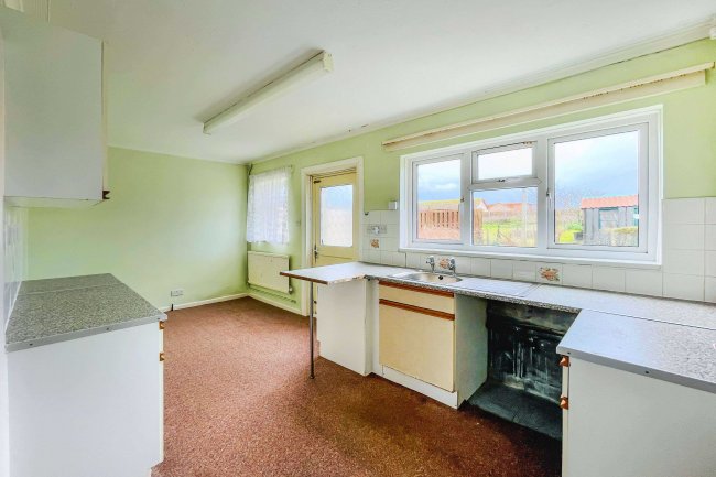 145 Avalanche Road, Southwell, Portland, DT5 2DL 2