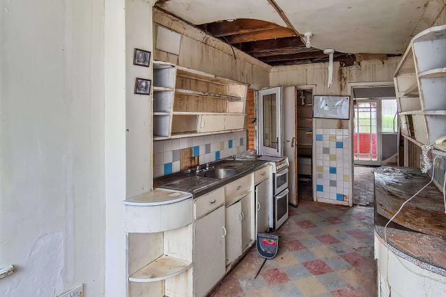 43 Blandford Avenue, Birmingham, West Midlands, B36 9HY 10