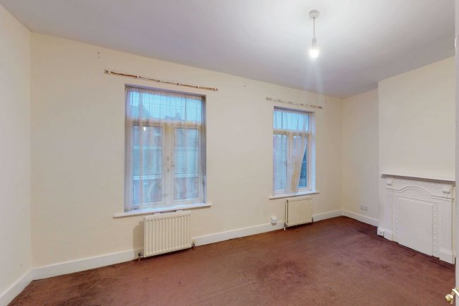 6 Conley Road, London NW10 9PB 3