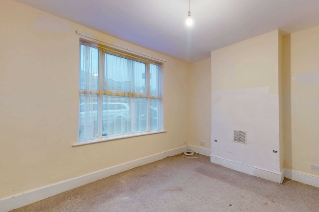 6 Conley Road, London NW10 9PB 3