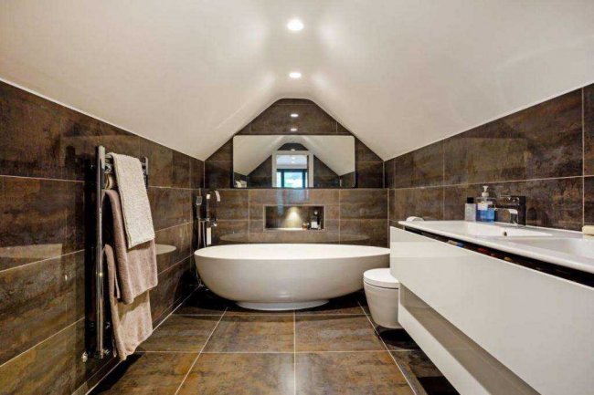 184a Finchampstead Road, Wokingham, RG40 3EY 8