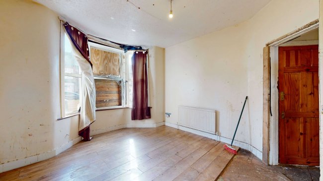 Ground Floor Flat, 21 Northwood Road, Thornton Heath, Surrey, CR7 8HU 6