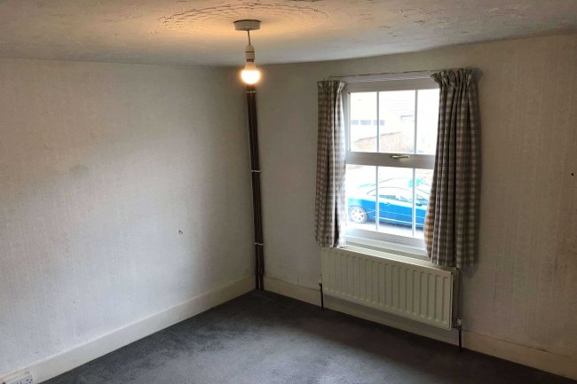 5 Queens Road, Burnham-On-Crouch, Essex, CM0 8DY 1