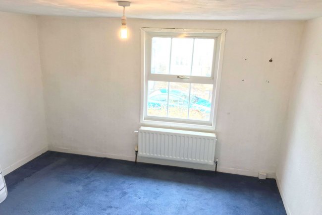 5 Queens Road, Burnham-On-Crouch, Essex, CM0 8DY 1