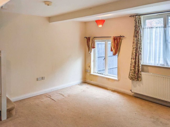 1 The Courtyard, 19 Lower Galdeford, Ludlow, SY8 1RN 7