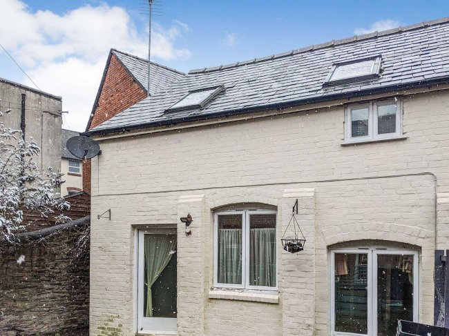 1 The Courtyard, 19 Lower Galdeford, Ludlow, SY8 1RN 7