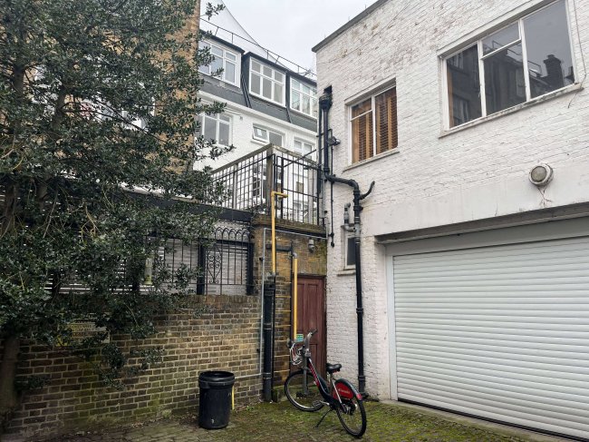 6A Buckingham Mews, Belgravia, London, SW1E 6NR 4
