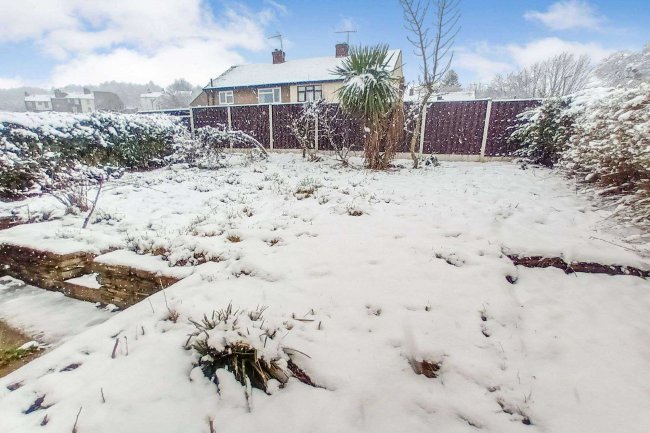 51 Springfield Road, Barlow, Dronfield, Derbyshire, S18 7SQ 2