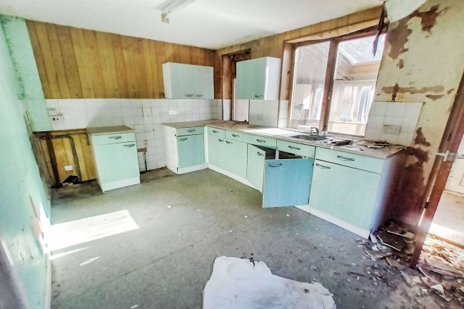 138 Penrose Avenue, Blackpool, Lancashire, FY4 4JX 1