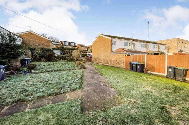Land adjacent to 21 Padstow Road, Enfield EN2 8BU 4