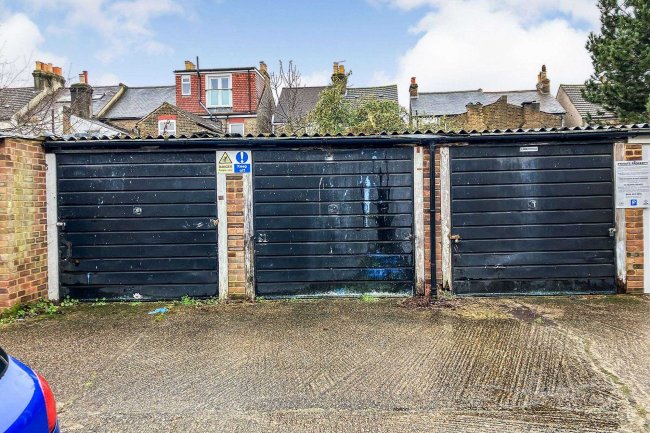 Garage 9 at the rear of 78/104 Albert Road, London, SE25 4JW 9
