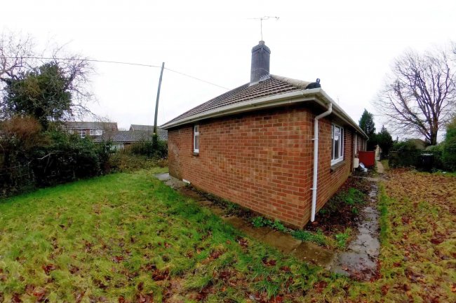 Ashlea, 7 Bath Road, Sturminster Newton, DT10 1DX
 6