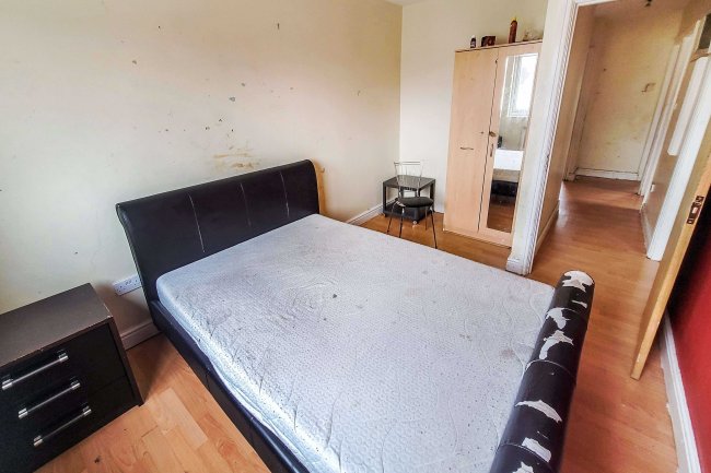 119 Byron Way, Northolt, UB5 6AZ 10