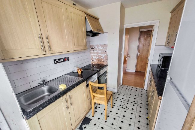 119 Byron Way, Northolt, UB5 6AZ 10