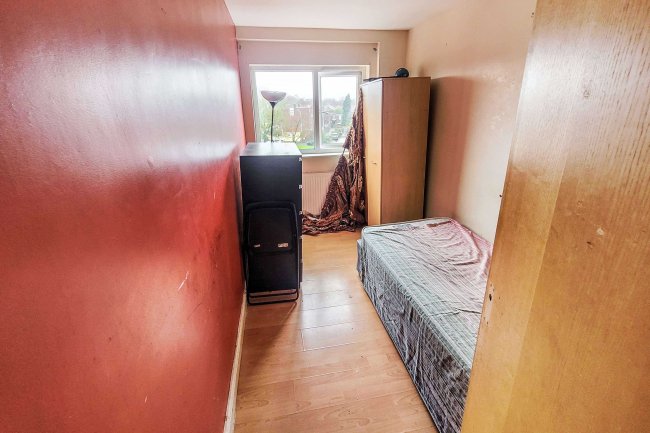 119 Byron Way, Northolt, UB5 6AZ 10