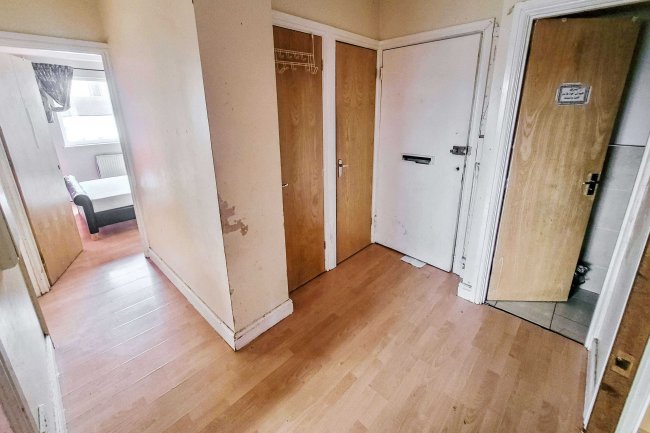 119 Byron Way, Northolt, UB5 6AZ 10