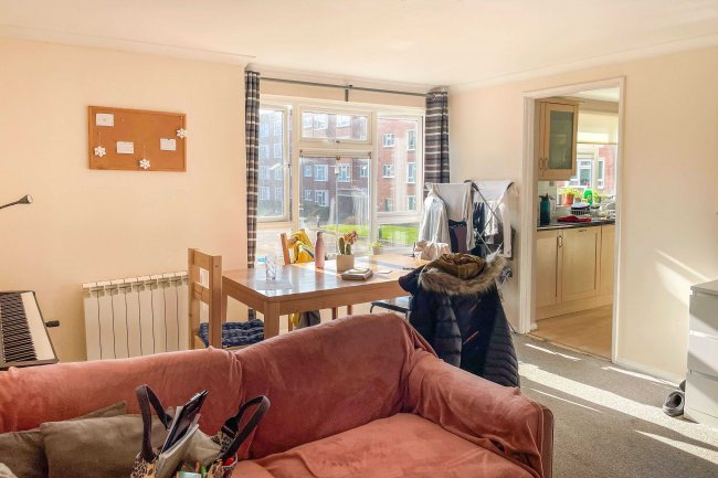 32 Bedford House, Onslow Street, Guildford GU1 4TL 1