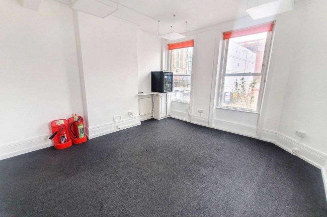 172 King Street, London W6 0QU 7