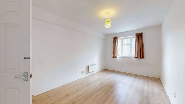 25 Anne Goodman House, Jubilee Street, Stephney, London E1 3ER 9