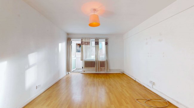 25 Anne Goodman House, Jubilee Street, Stephney, London E1 3ER 9