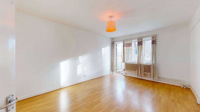 25 Anne Goodman House, Jubilee Street, Stephney, London E1 3ER 9