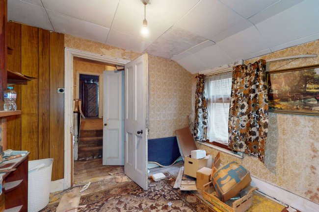 51 St Donatts Road, New Cross, London SE14 6NU 1