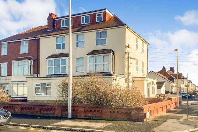 1 Maitland Avenue, Thornton Cleveleys, Lancashire, FY5 3JR 5