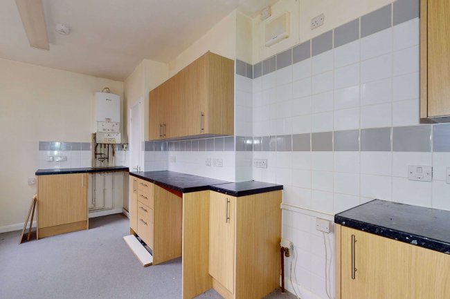 25 Robinson Road, Tooting, London SW17 9DL 4