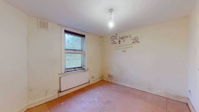 240a Cavendish Road, Balham, London SW12 0BU 3