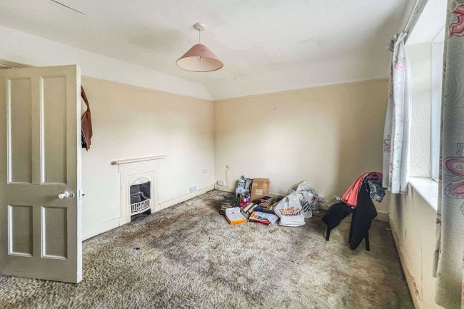 163 Butts Hill Road, Woodley, Reading, Berkshire, RG5 4NX
 9