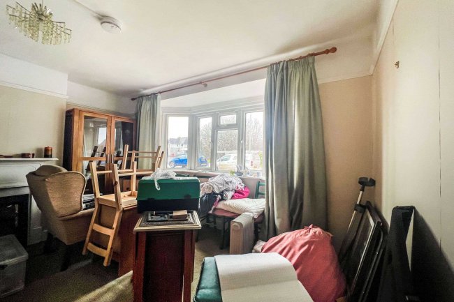 163 Butts Hill Road, Woodley, Reading, Berkshire, RG5 4NX
 9