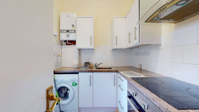 17b Westdown Road, Catford, London, SE6 4RL 7