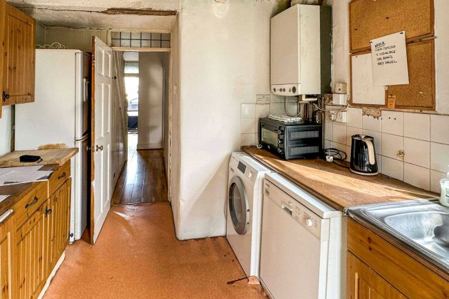 49 Mitcham Road, Croydon CR0 3RW 5