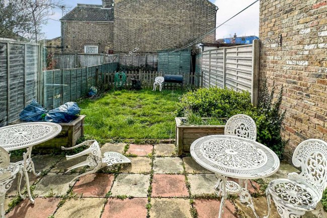 49 Mitcham Road, Croydon CR0 3RW 5