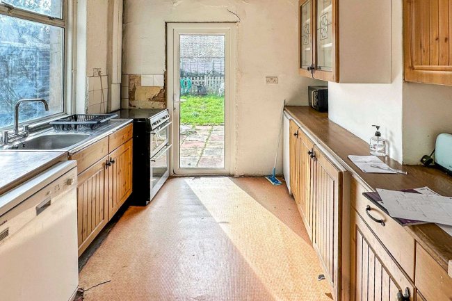 49 Mitcham Road, Croydon CR0 3RW 5