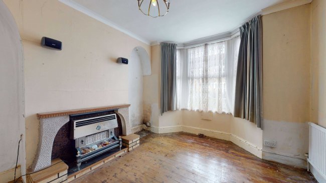 140 Davidson Road, East Croydon, Surrey, CR0 6DE 8